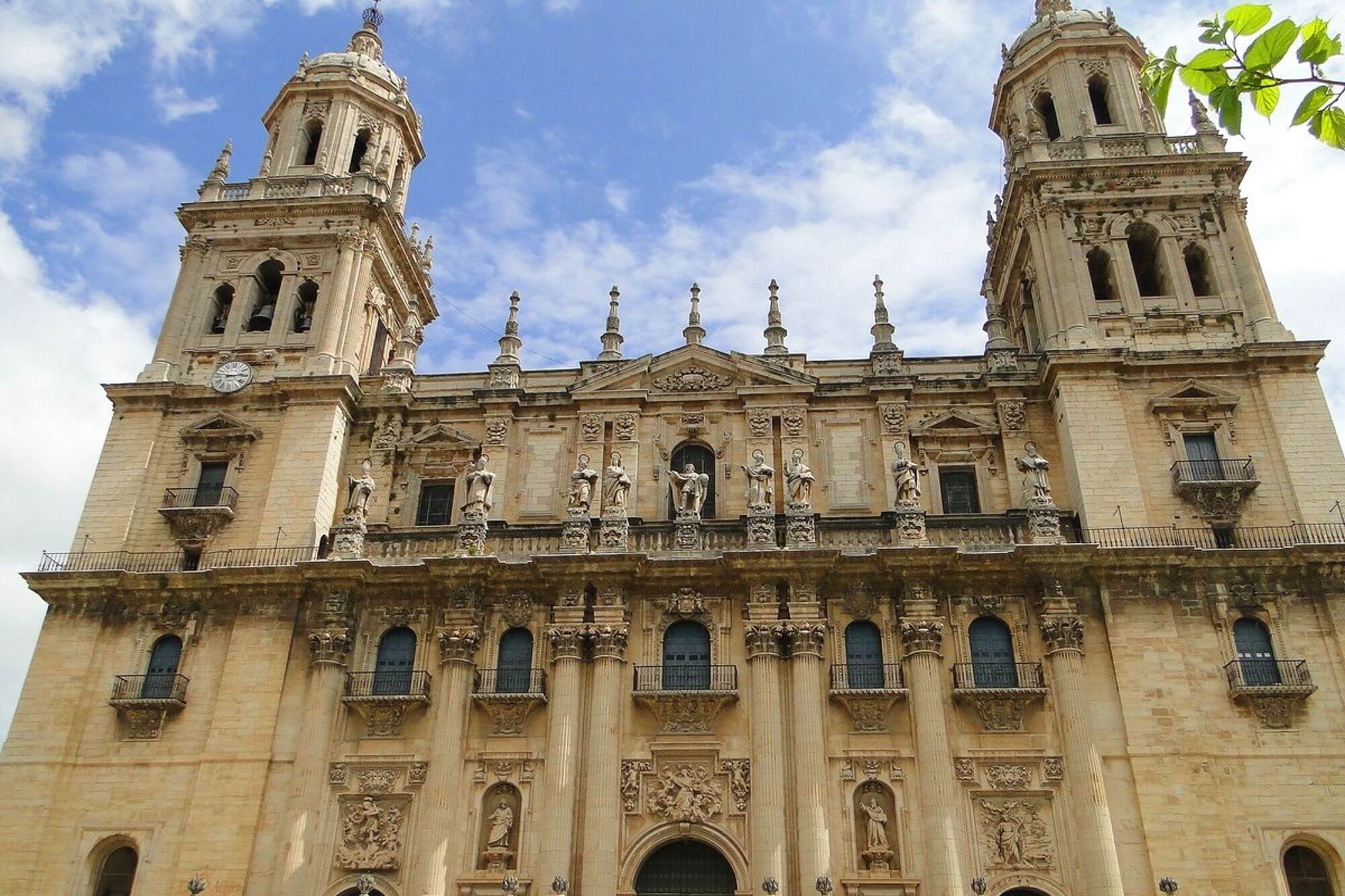 fachada-catedral-jaen