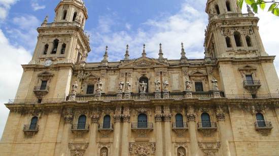 fachada-catedral-jaen