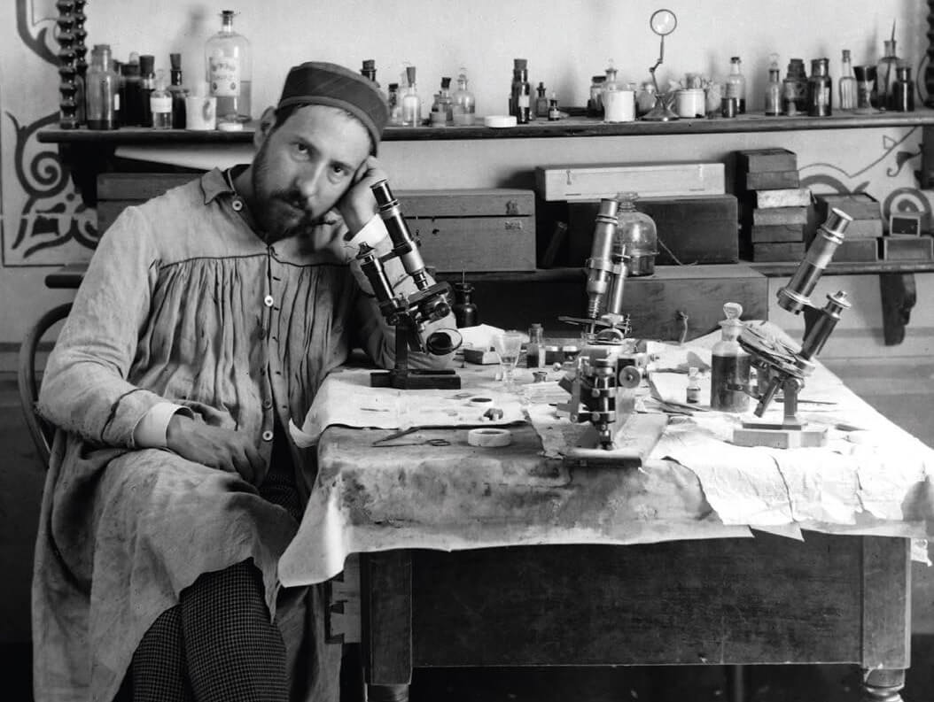 Cajal en su laboratorio