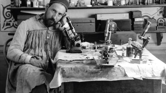 Cajal en su laboratorio