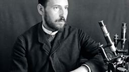 Cajal y su microscopio