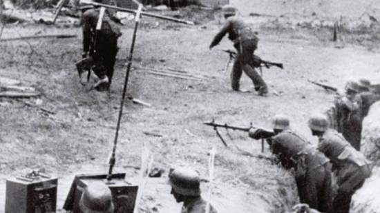 Soldados de infantería en las trincheras de Stalingrado