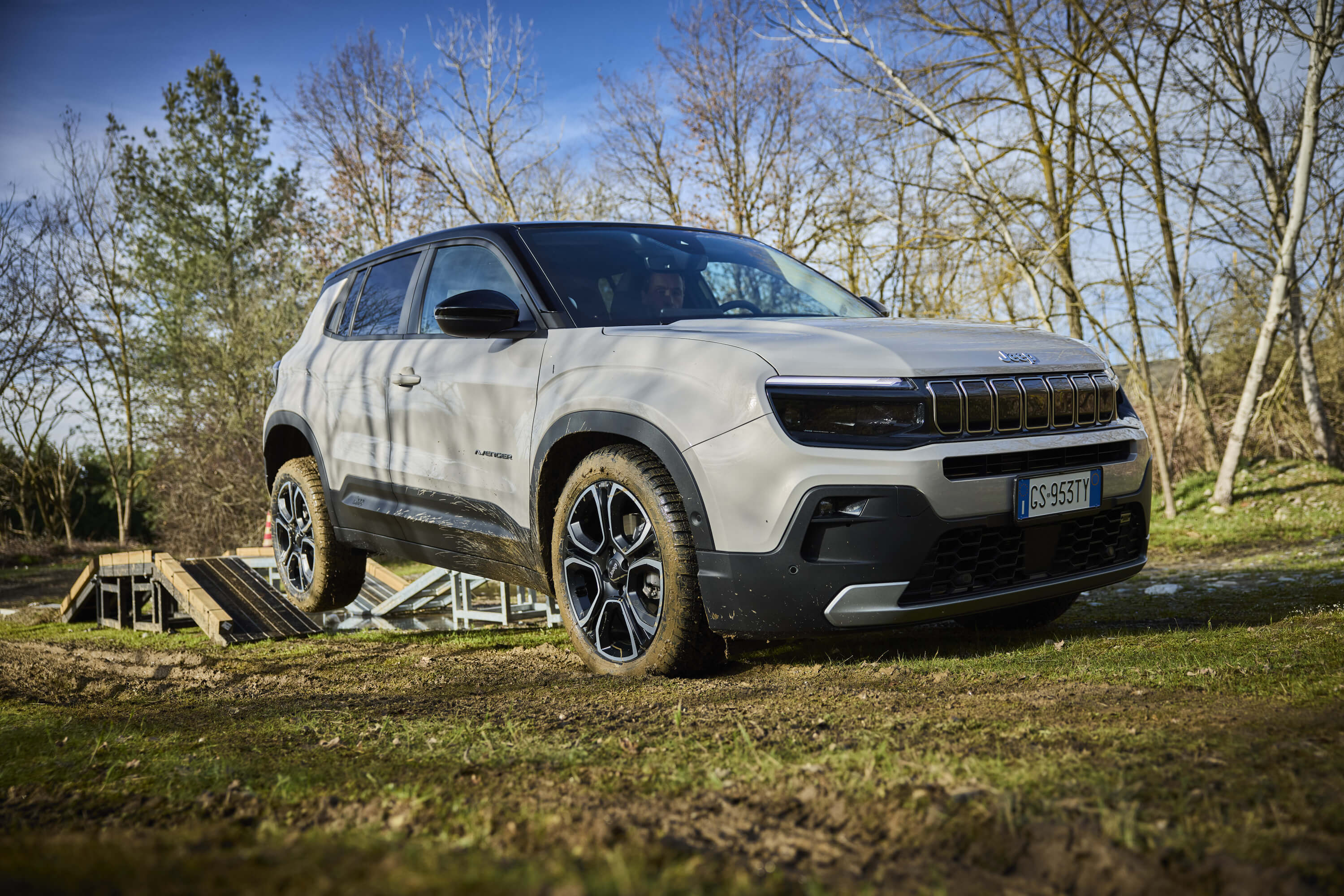 JeepAvengere-hybrid(18)