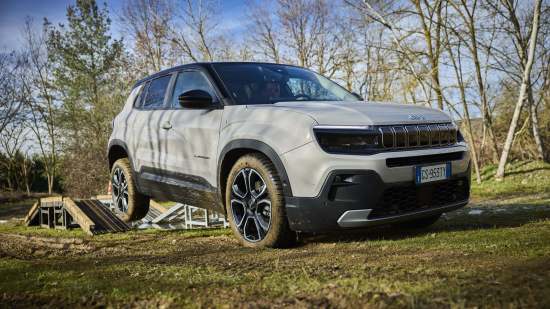 JeepAvengere-hybrid(18)