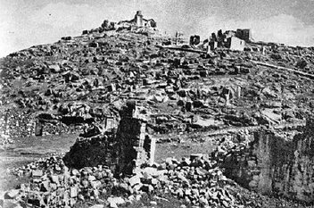 Ruinas del Santuario de la Virgen de la Cabeza tras el asedio