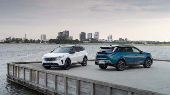 PEUGEOT_LOSTRIDEL5008_1