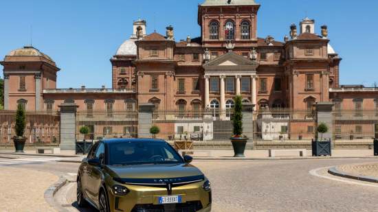 NewLanciaYpsilon_Driving1