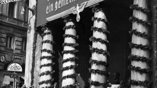 cartel previo al referéndum