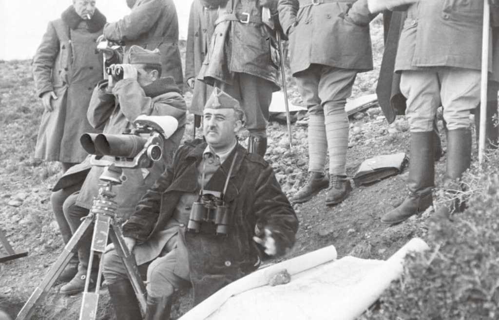 Franco dirige las operaciones de la batalla del Ebro