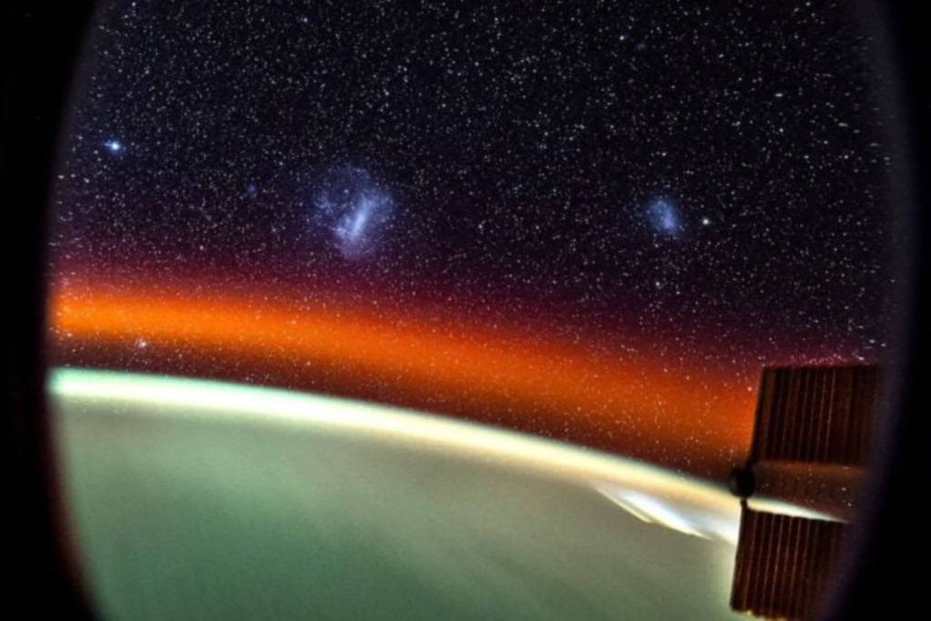 Capturan de las dos galaxias satélites de la Vía Láctea.