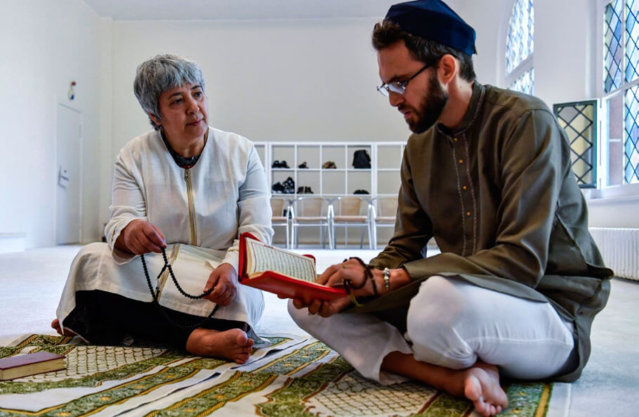 Abogada Seyran Ates junto al imán activista Ludovic-Zahed