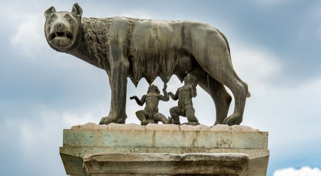 Escultura de la Loba Luperca