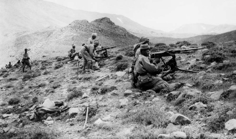Dentro de este conflicto colonial (en la imagen) entre España –con ayuda de Francia– y Marruecos, que se prolongó con distinta intensidad entre 1911 y 1927, el Desastre de Annual (1921) supuso un punto de inflexión. Foto: Álbum.
