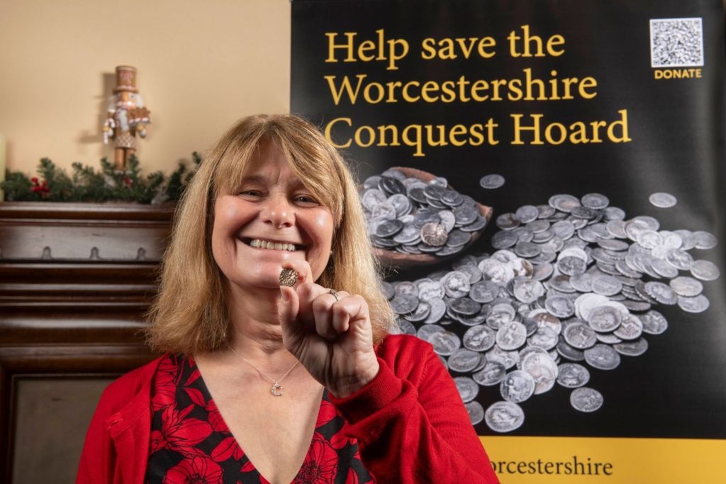 Caroline Naisbitt, presidenta de los fideicomisarios de Worcestershire Heritage, Art and Museums, lidera la iniciativa para preservar el tesoro