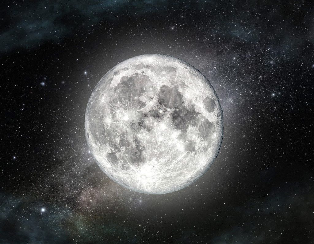 La Luna como satélite de leyendas.