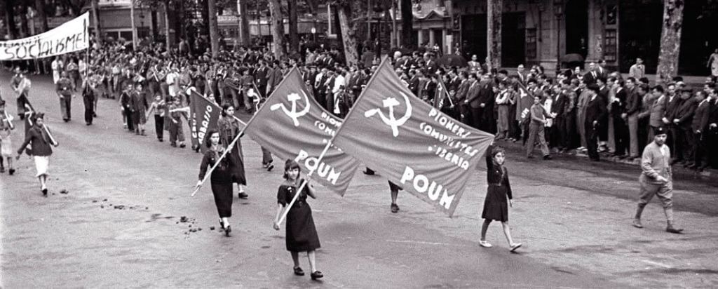 Manifestación en Barcelona para conmemorar la Revolución de Octubre de 1934