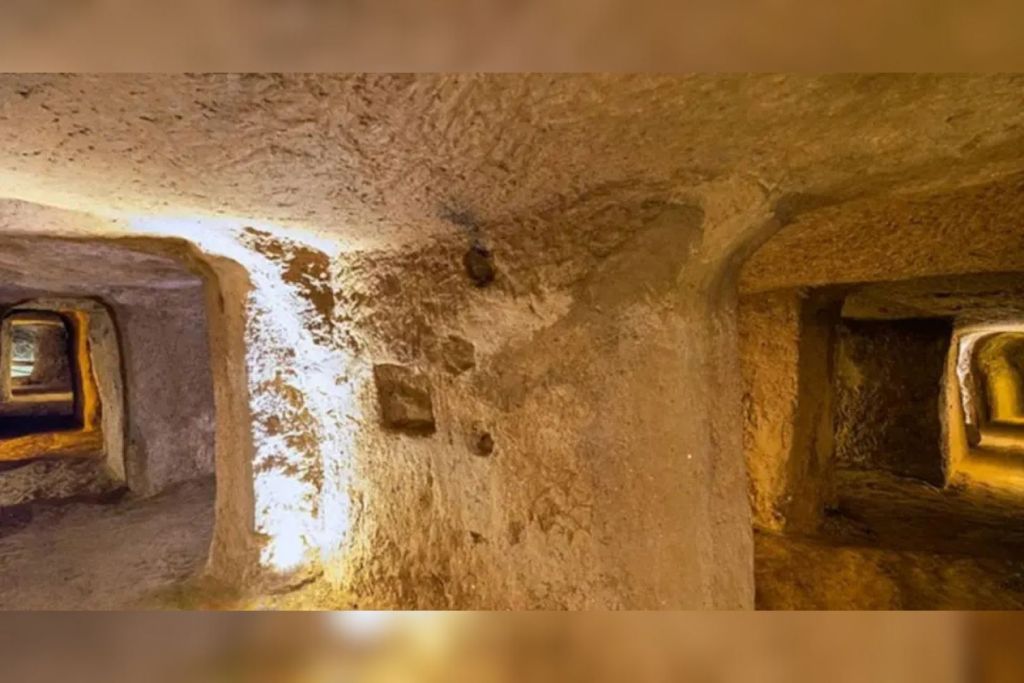 Una extensa red de pasadizos subterráneos ha salido a la luz bajo la ciudad de Abarkuh, en Irán