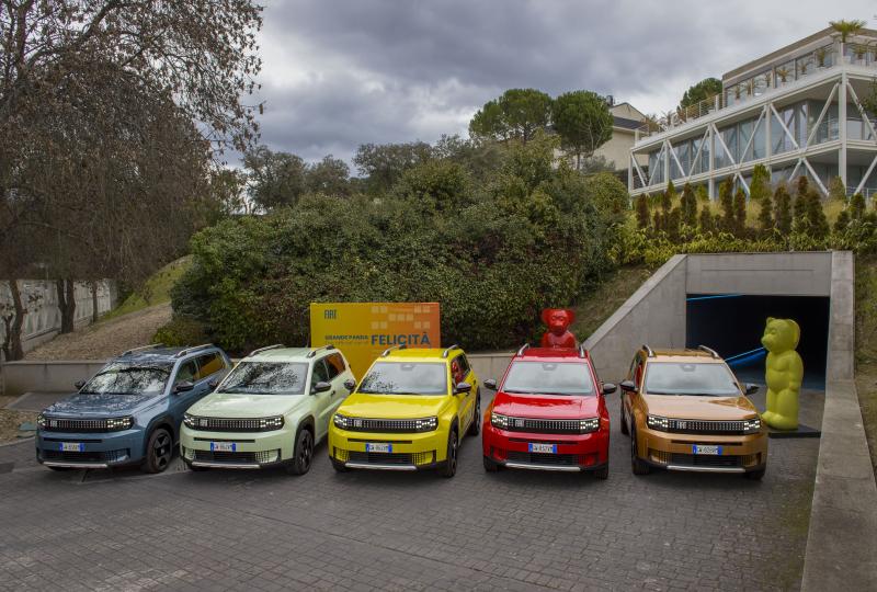 La influencia italiana también se hace presente en la gama de colores del Grande Panda,