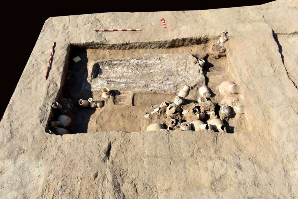 En el interior de la tumba egipcia se encontraron los diversos objetos