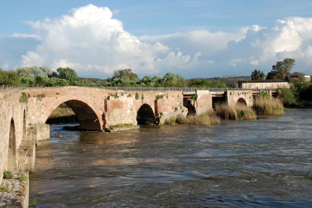 Talavera de la Reina conserva en su puente una crónica de piedra