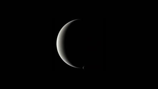 Viaje a las lunas de Neptuno, del caos orbital de Tritón al misterio de Proteo