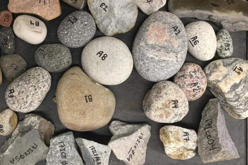 Los expertos sabían que las rocas de la costa oeste de Islandia no eran autóctonas, aunque su origen seguía siendo un misterio hasta ahora