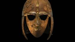 Un descubrimiento fortuito en una isla danesa pone en duda décadas de consenso sobre el casco de Sutton Hoo, símbolo de la realeza anglosajona