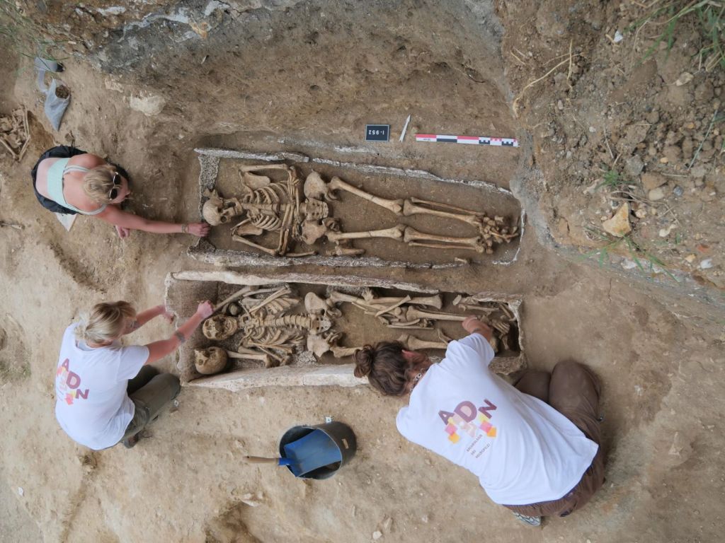 Necrópolis de Mastraits