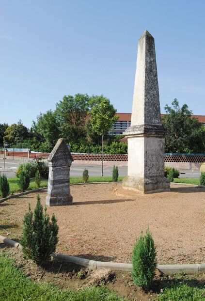 Monumento que recuerda la Batalla de Muret