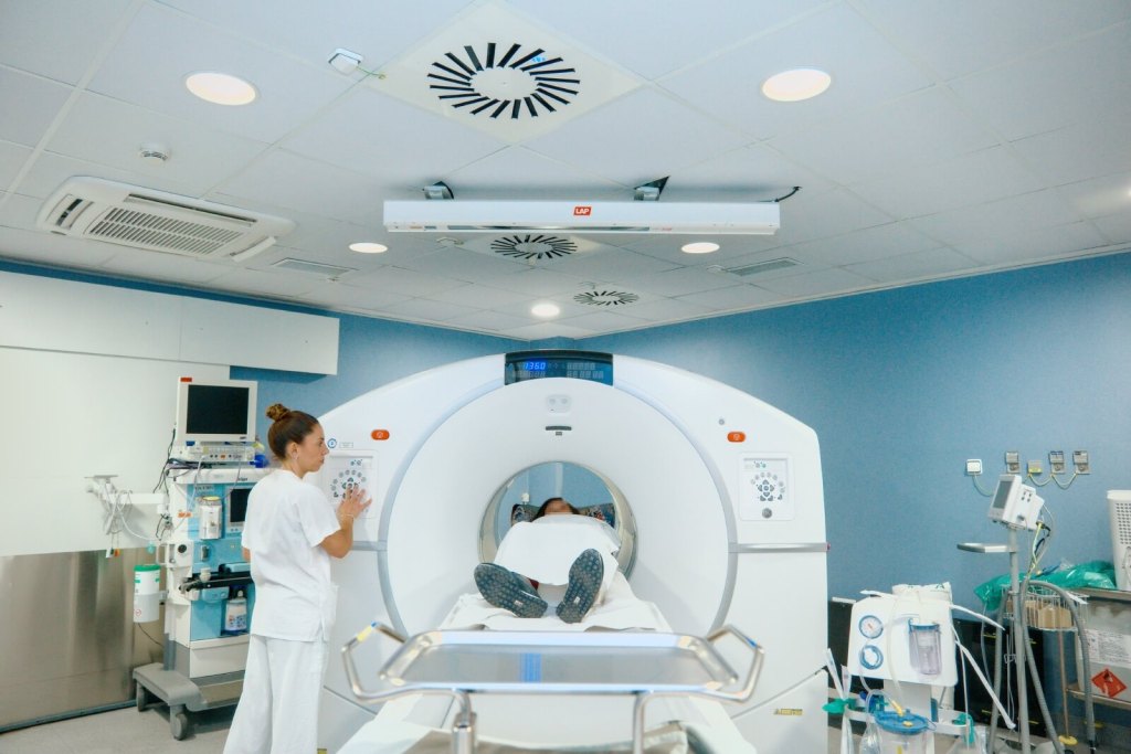 PET, la tomografía que detecta lo que tus ojos no pueden ver