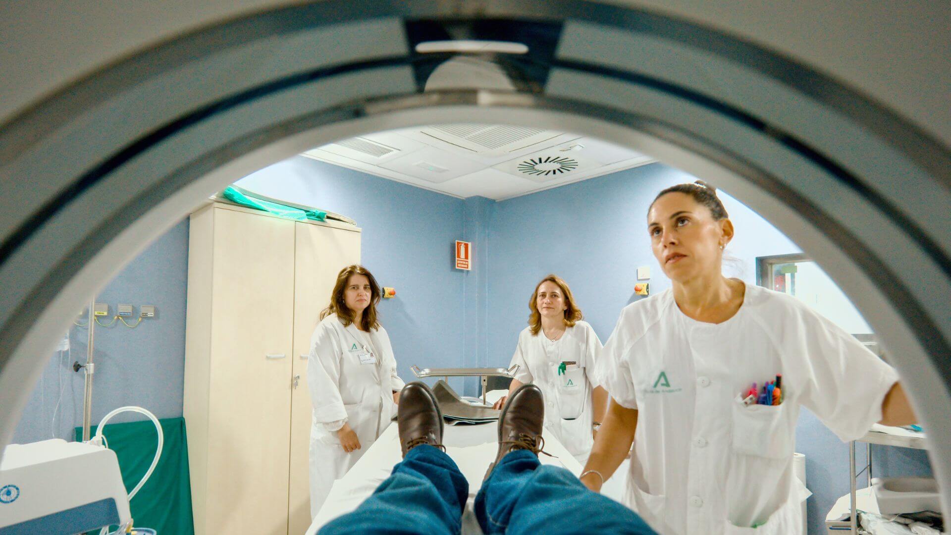 PET, la tomografía que detecta lo que tus ojos no pueden ver