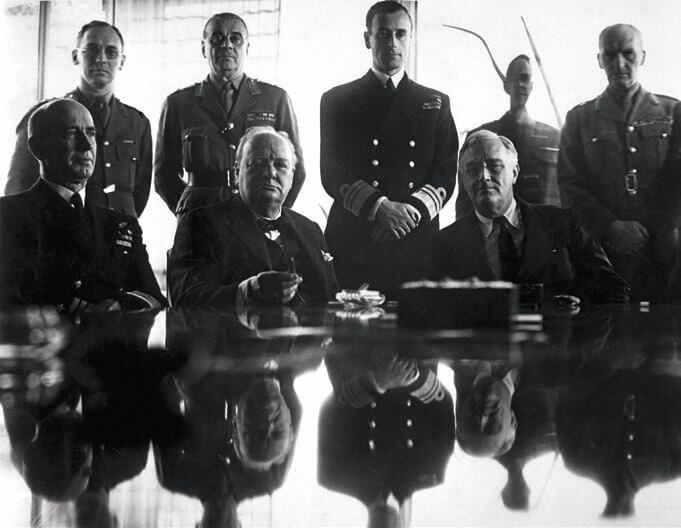 Sir Hastings, tras Churchill