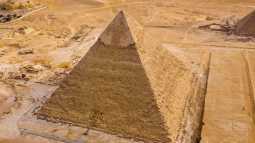 Vista aérea de la Gran Pirámide de Giza