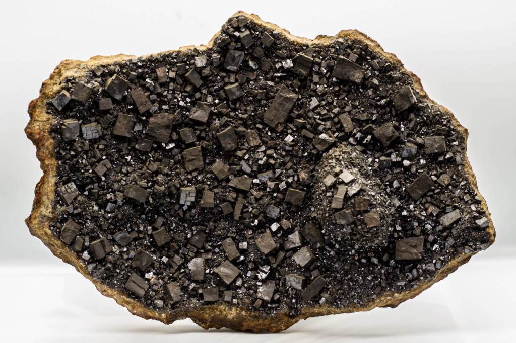 Galena. Colección de Mineralogía de la Facultad de Geológicas (UCM). Foto: G. Pinto.