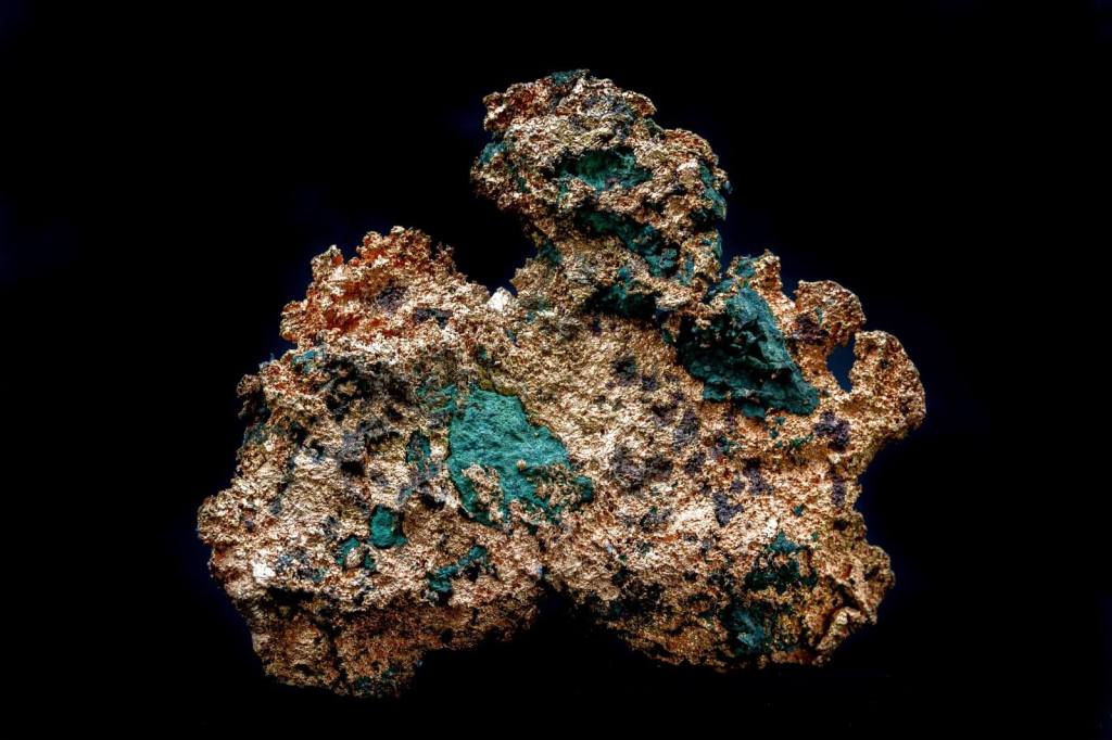 Cobre nativo. Museo de la Geología (UCM). Foto: G. Pinto.