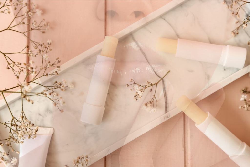 El error más común al cuidar tus labios (y por qué el bálsamo no siempre ayuda), según expertos 1