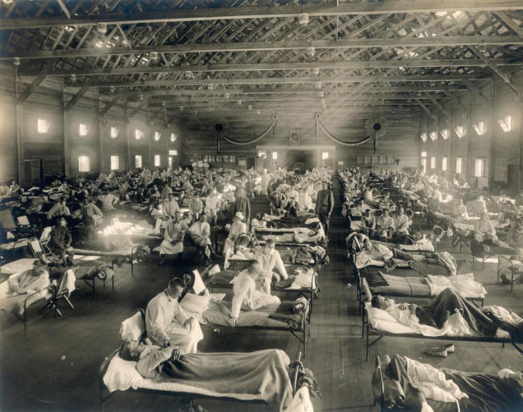 Hospital en Kansas durante la gripe española