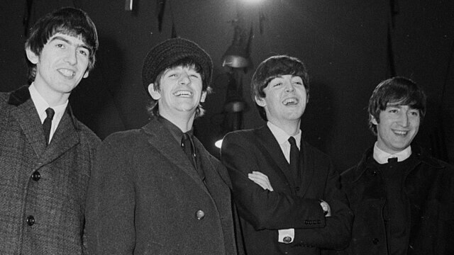 Los Beatles en una conferencia de prensa en el Aeropuerto JFK
