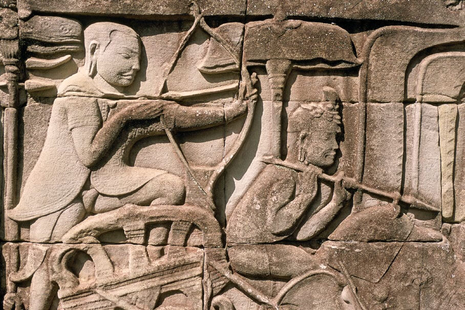 Relieve en Angkor con guerreros jemeres
