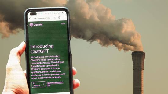 Una sola pregunta a la IA puede contaminar 50 veces más que otra, según un estudio reciente