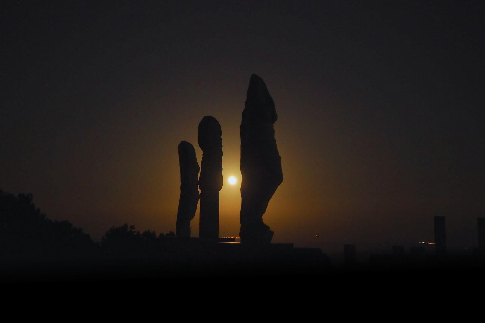 El legado andalusí se hace presente en cada rincón de la Campiña Este, transformando el paisaje y la experiencia del visitante