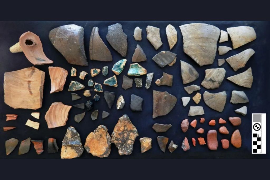 Ya se han recuperado más de 3.300 objetos del naufragio, aunque numerosos restos permanecen aún sepultados bajo capas de arena y sedimentos