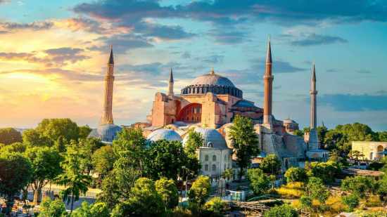 Bajo los suelos agrietados de Santa Sofía, los expertos detectan un deterioro estructural que podría comprometer uno de los mayores tesoros de la humanidad