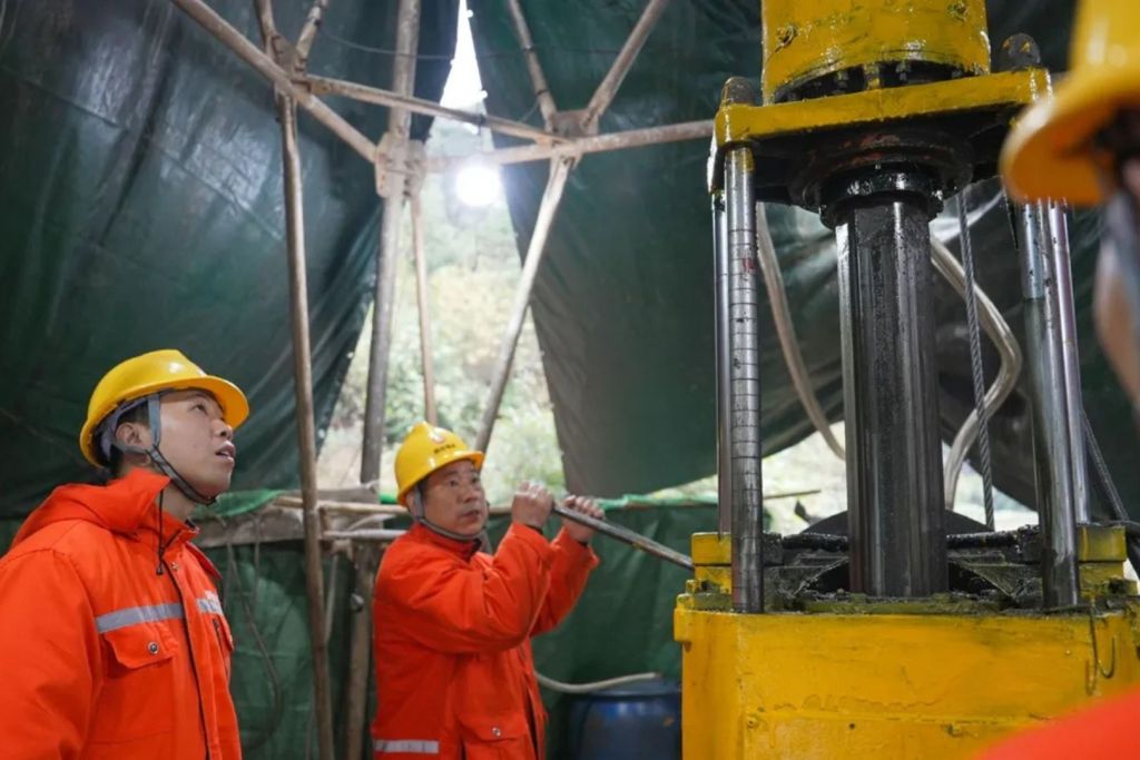 Actualmente, China extrae aproximadamente una décima parte del oro que se obtiene anualmente en todo el mundo