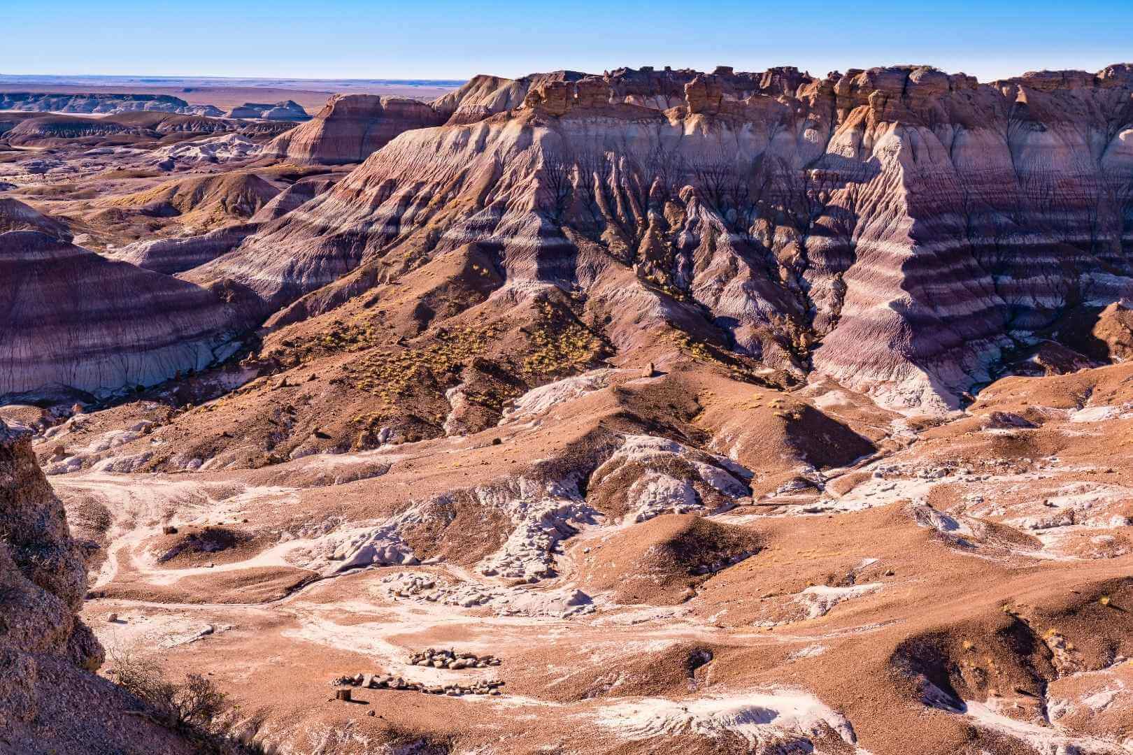 Creíamos que los límites geológicos eran caóticos, pero un nuevo estudio revela patrones ocultos