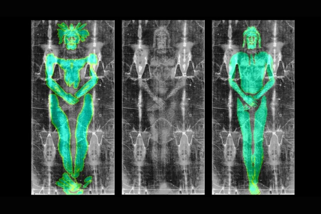 Superposición de las texturas generadas con modelos 3D: a la izquierda, un cuerpo humano; a la derecha, un relieve en bajo perfil. En el centro, la Sábana Santa, donde se aprecia cuál se ajusta mejor a su misteriosa imagen
