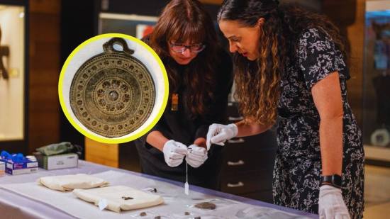 Aparece en Canadá un tesoro de extraños artefactos medievales