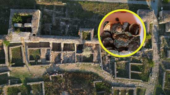 Más de 40 monedas y objetos de metales preciosos fueron descubiertos entre los restos de una vivienda romana arrasada por el fuego