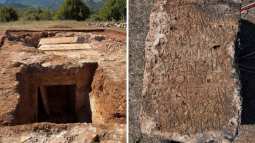 Lugar donde la tumba fue encontrada (izquierda) y una de las inscripciones (derecha)