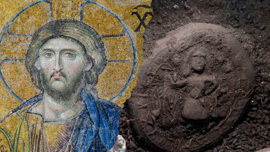 Arqueólogos desentierran un pan de hace 1.200 años con el rostro de Jesús grabado en su corteza